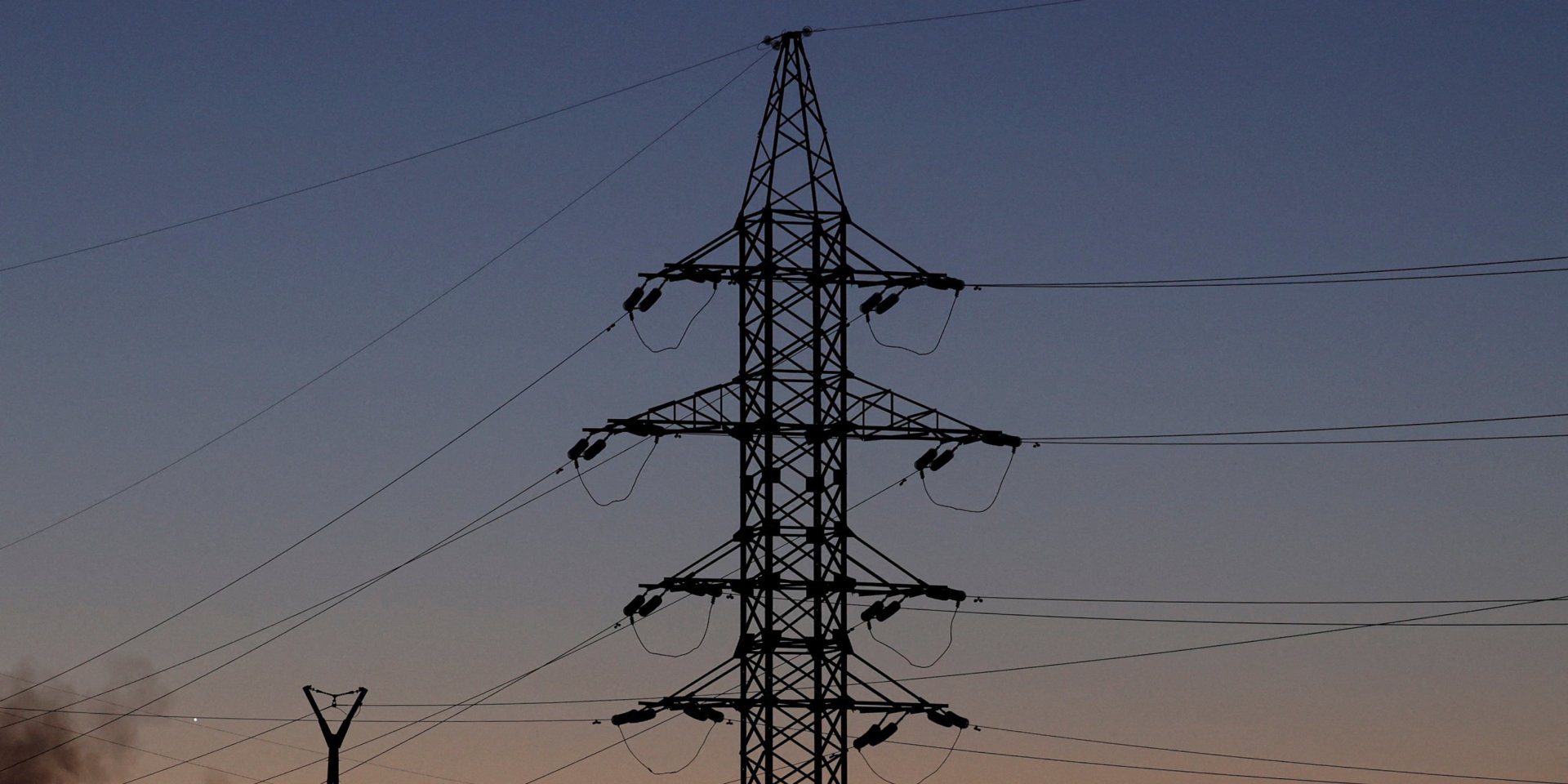 Росіяни атакували Славутич: місто знеструмлено, без світла 21 тисяча мешканців