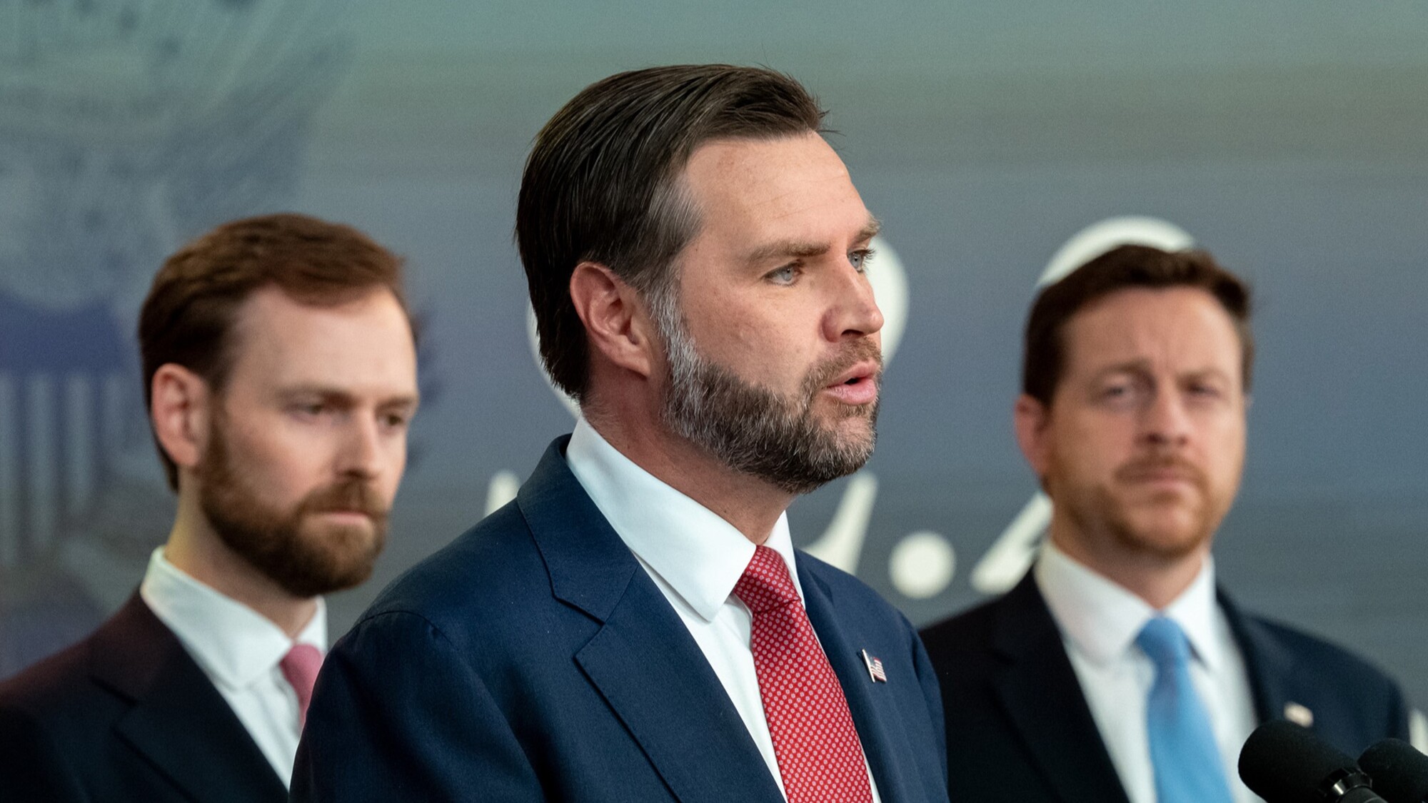 Венс захистив Віткоффа після скандалу зі словами «Путін — гуманіст»