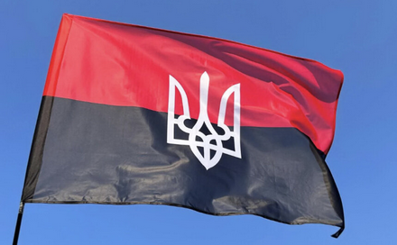 Польща спростувала зупинку допомоги Україні через "рік УПА"