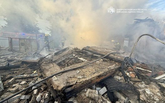 Росія вдарила по Дніпру: є загиблий та п'ять поранених, зруйнований приватний будинок