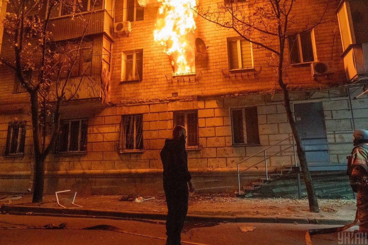 Ракетний удар РФ по Харкову: двоє загиблих і четверо поранених у Новобаварському районі