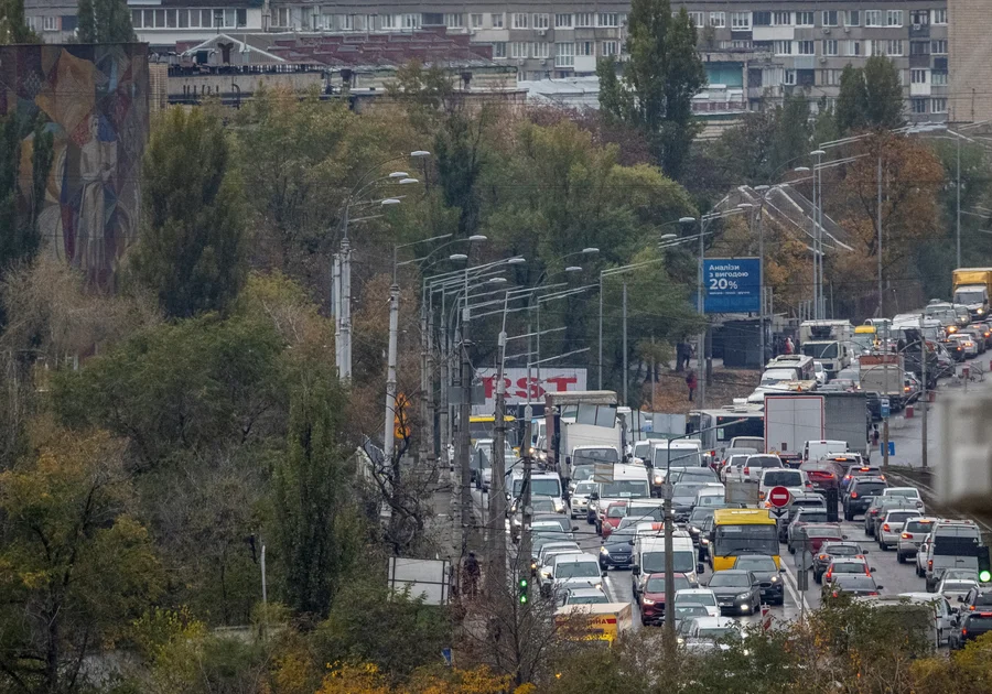 Правий берег Києва накрив позаплановий блекаут: аварія на пошкодженому обстрілами обладнанні