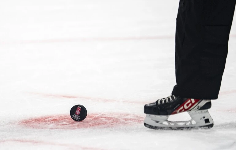 Спортивний арбітражний суд зобов'язав IIHF допустити Росію до чемпіонатів зі хокею
