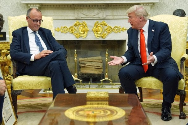 Мерц критикує Трампа, Росія нарощує нафтові доходи на тлі іранського конфлікту