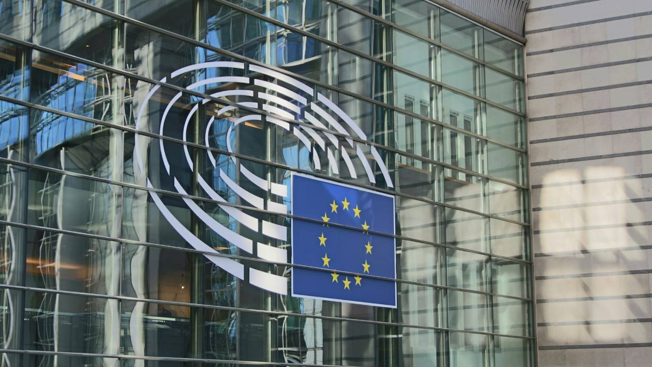 Євродепутати вимагають не допустити Росію на Венеційську бієнале