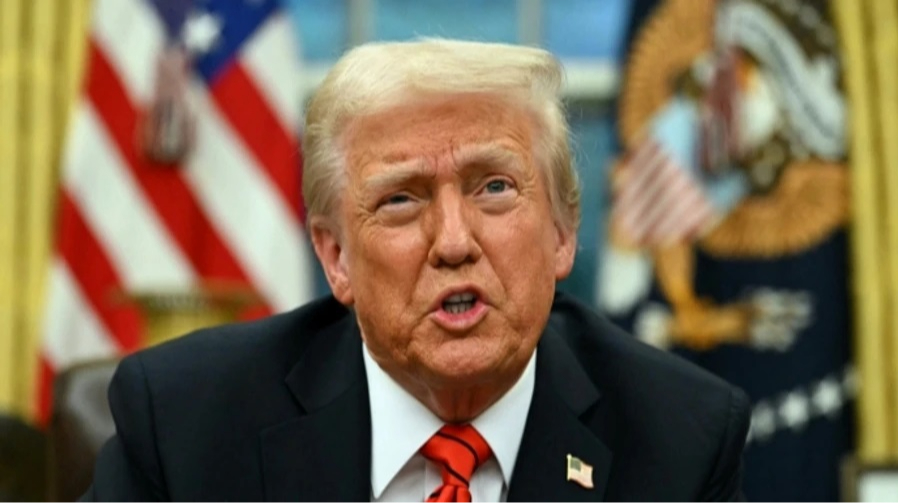 США ескалують тиск на Іран: удари по Тегерану, контроль над Ормузом і загроза наземної операції