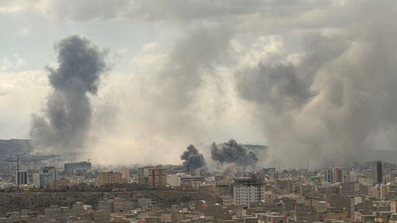 Взаємні удари по нафтових об'єктах: завод у Тебрізі палає, НПЗ у Хайфі атаковано