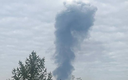 РФ вдарила балістикою по підприємству в Чернігові: загинула людина, є поранена