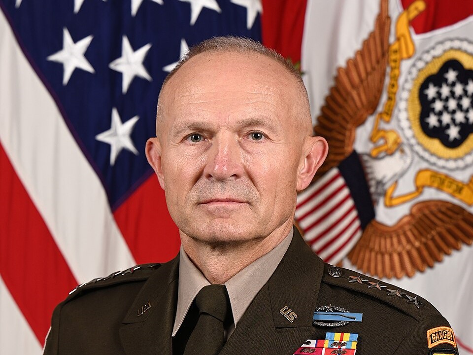Міністр оборони США Гегсет зажадав відставки начальника штабу Сухопутних військ