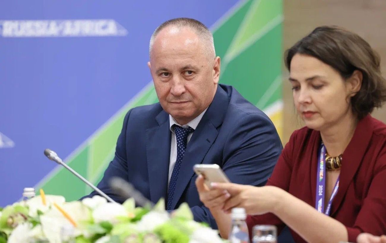 Понад 200 українських офіцерів дислоковані у Лівії та атакують тіньовий флот Росії — RFI