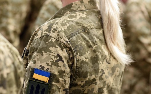 Сухопутні війська спростували фейк про мобілізацію жінок: служба залишається добровільною