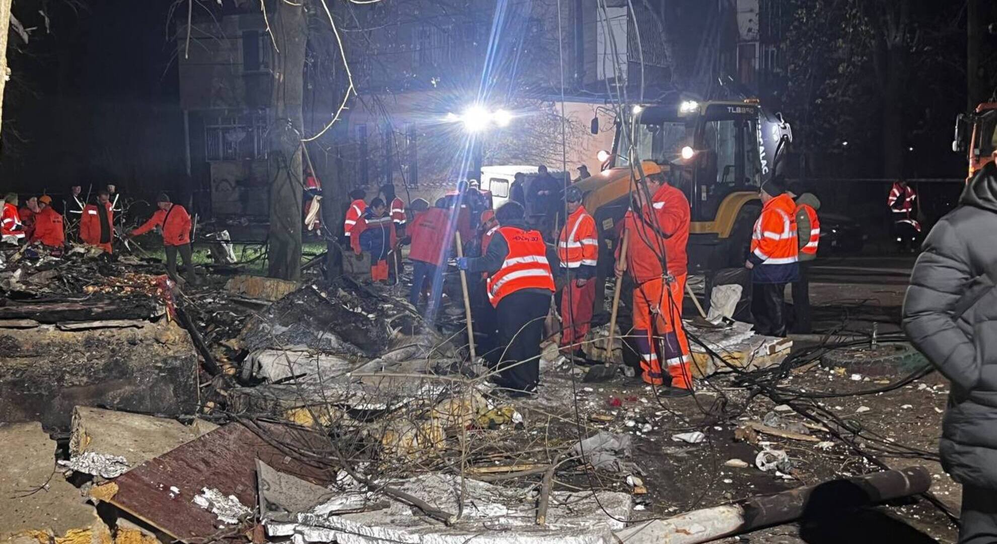 Дрони атакували Одесу: зруйновано будинок, троє поранених