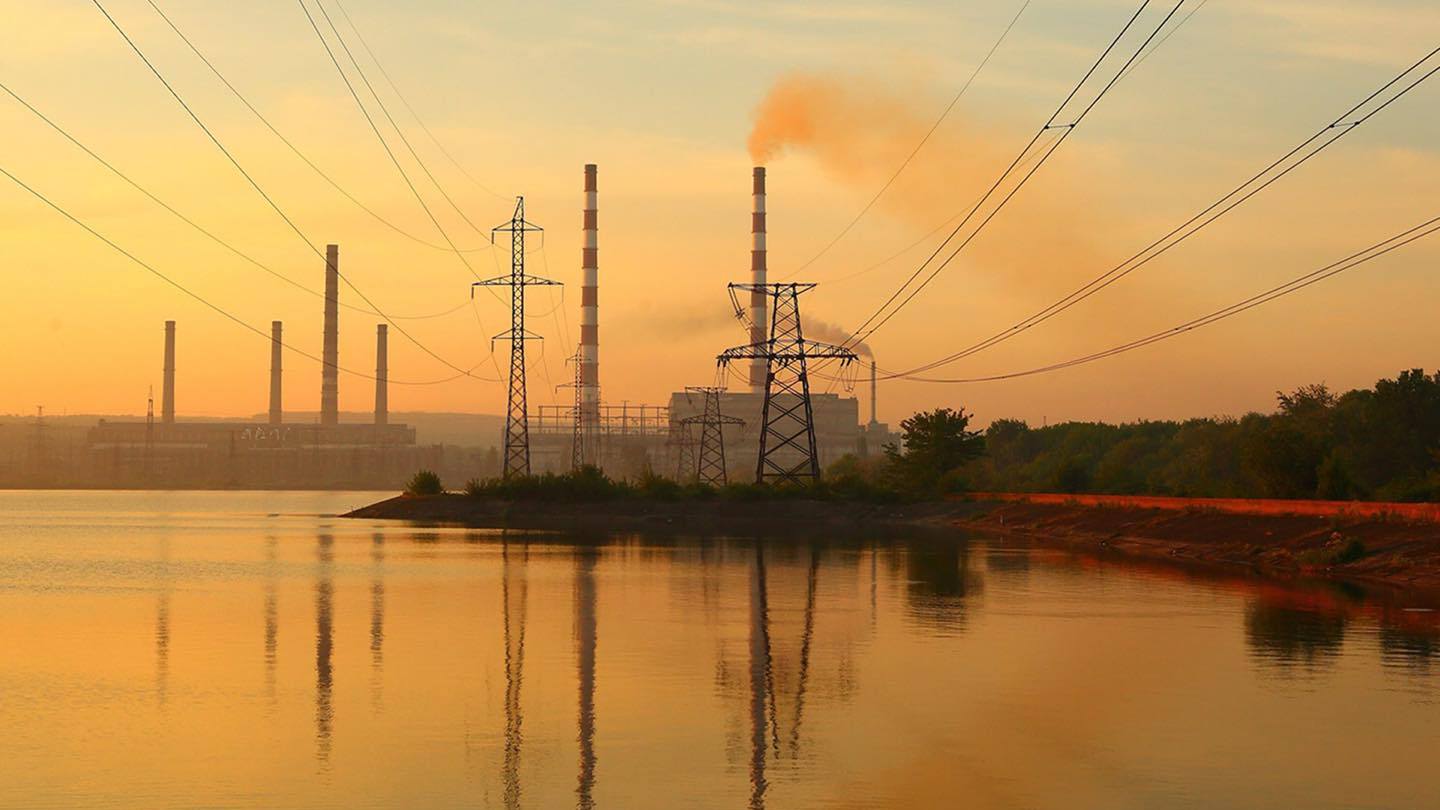 Слов'янська ТЕС зупинила роботу через удари Росії
