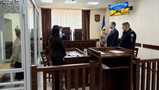 На Закарпатті жінку затримали за здачу власних дітей в оренду для жебракування за $1000