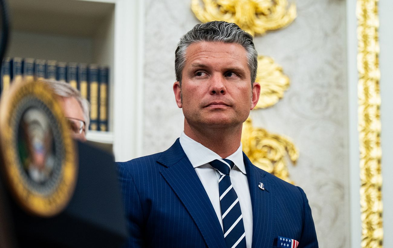 Гегсет оголосив перемогу США над Іраном: армія Тегерану знищена, Ормузька протока відкривається