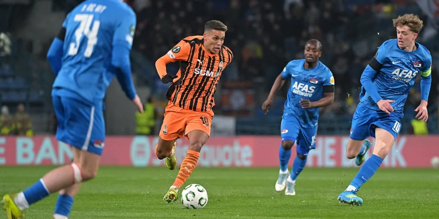 Шахтар розгромив нідерландський АЗ 3:0 у чвертьфіналі Ліги конференцій