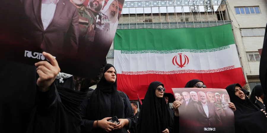 Старший радник верховного лідера Ірану Харазі помер від поранень після удару по Тегерану