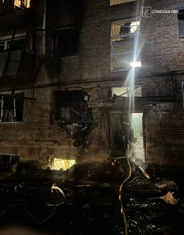 Дрони вдарили по Сумах: 14 постраждалих, серед них підліток та 87-річна жінка