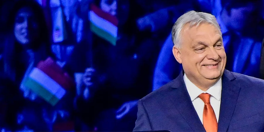 Понад 100 тисяч людей вийшли на протести в Угорщині проти Орбана напередодні виборів