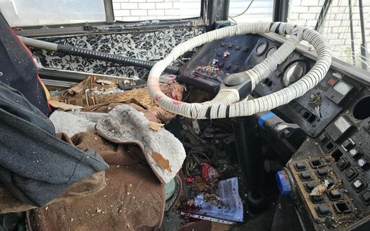 FPV-дрон РФ вдарив по тролейбусу в Херсоні: водій загинув