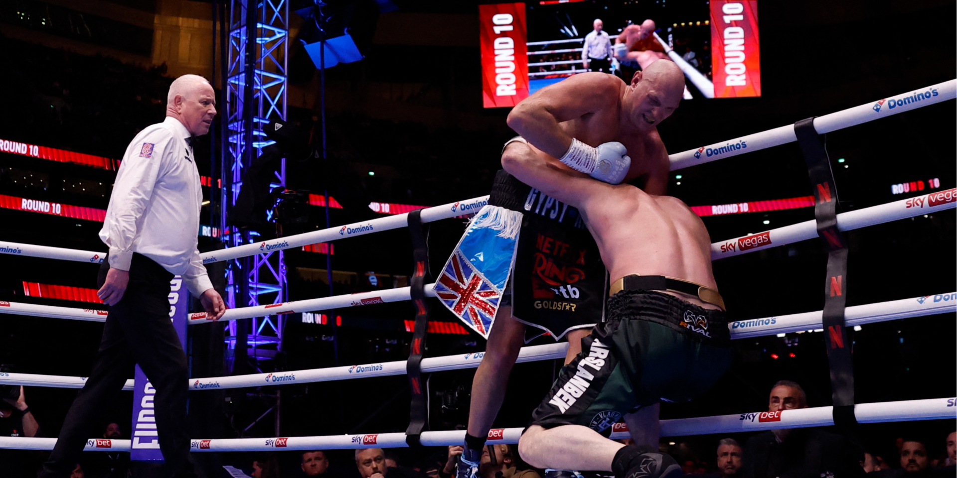 Тайсон Ф'юрі переміг росіянина Махмудова у першому бою після повернення