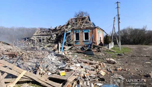 Три КАБи вдарили по Рясному на Харківщині: двоє жінок поранені