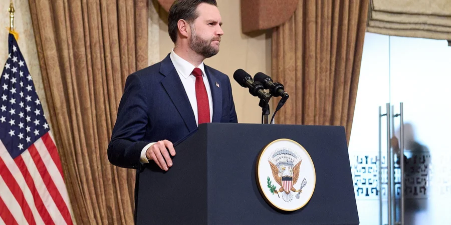 Венс: переговори США з Іраном мають прогрес, але НАТО відмовилось від блокади