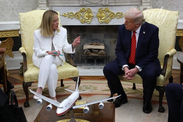 Трамп посварився з Мелоні через конфлікт з Папою Левом XIV