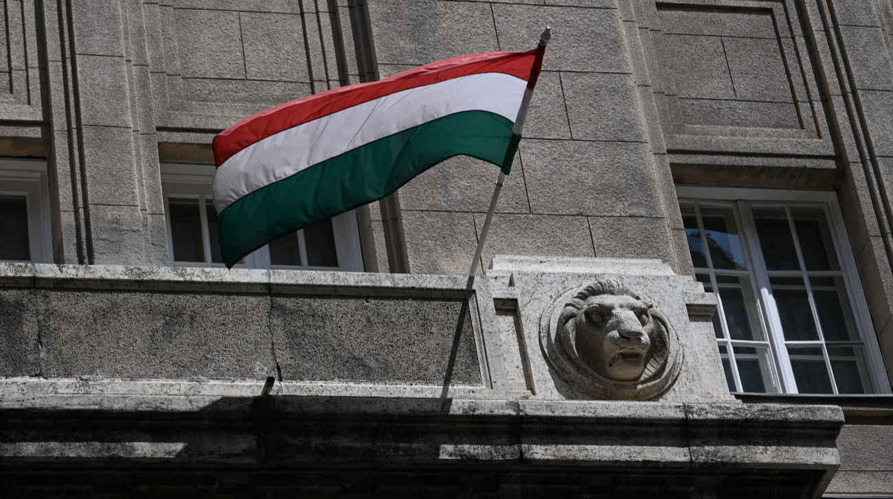 Після виборів Угорщина виводить війська, що охороняли від «української загрози»