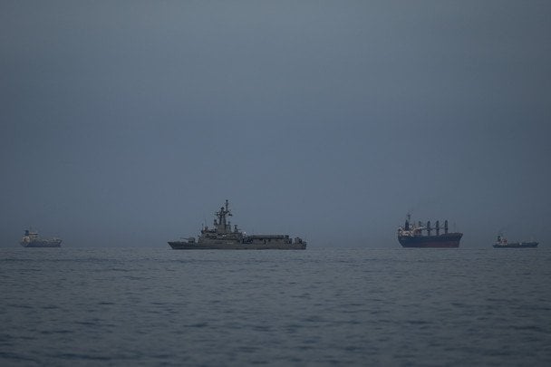 Стармер і Макрон збирають 40 лідерів щодо Ормузу — США погрожують Ірану ударами