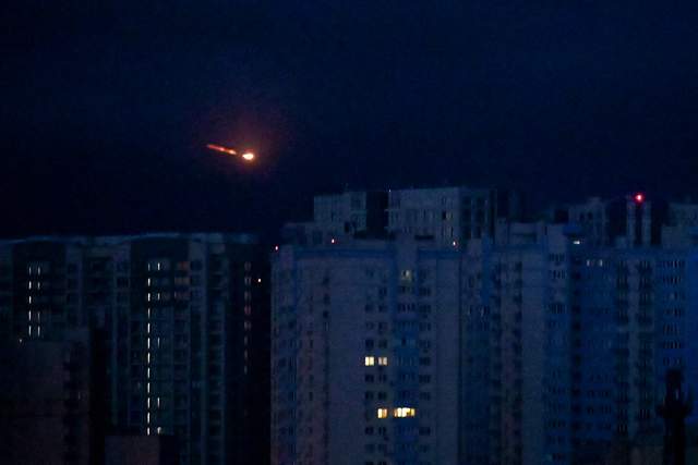 Масована нічна атака Шахедів: близько 60 БПЛА летять на Київ та Черкащину