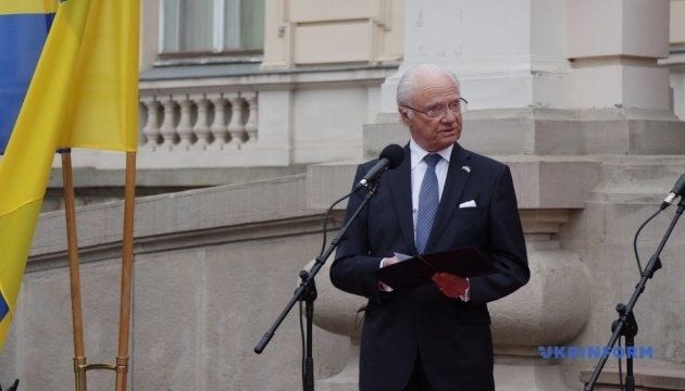 Король Швеції Карл XVI Густав прибув до України вперше з початку повномасштабної війни