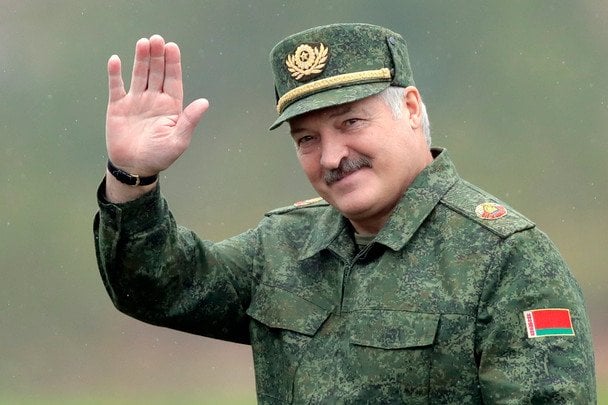 Лукашенко підписав указ про призов офіцерів запасу на строкову службу