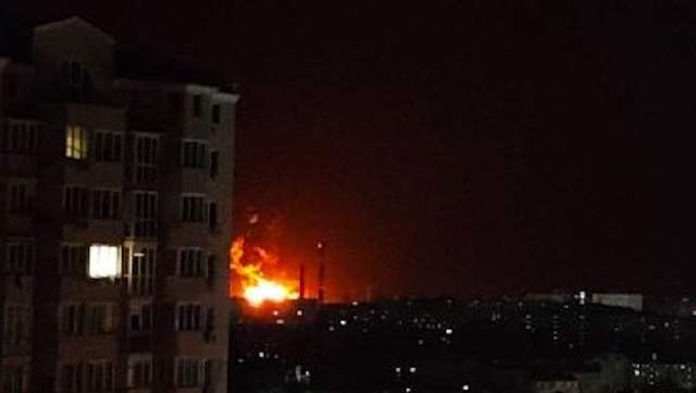 Дрони атакували порт Севастополя: вибухи та пожежі на об'єктах інфраструктури Криму