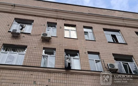 Росія вдарила дронами по Харкову та Богодухову: шестеро поранених, влучання в АЗС та будинок