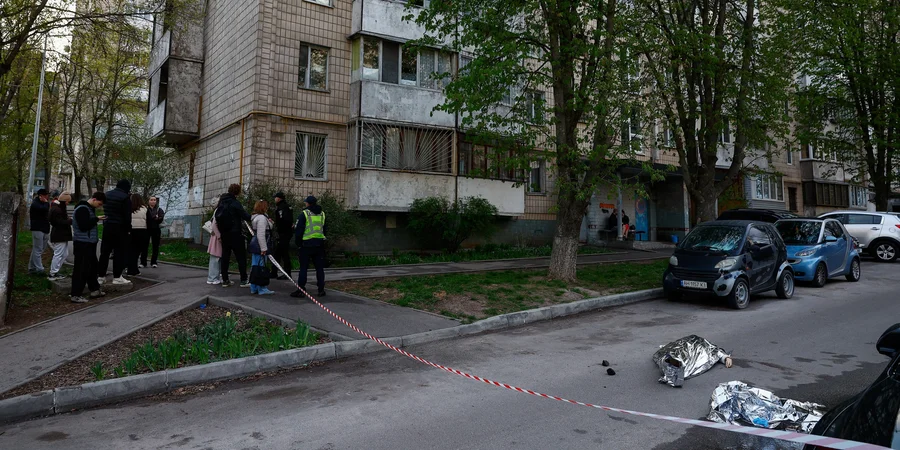 Двом поліцейським оголошено підозру за втечу під час теракту в Києві: відео з бодікамер