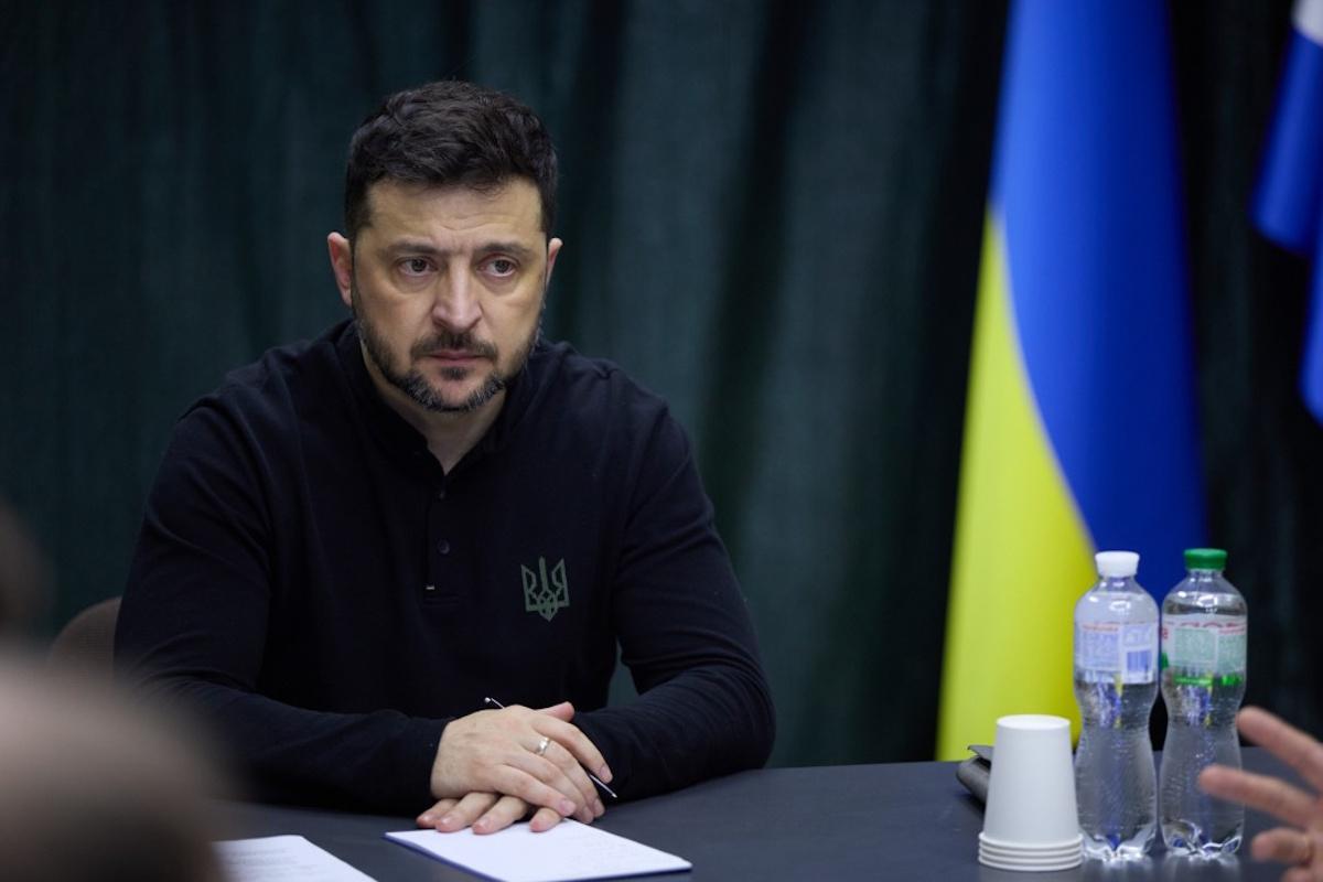 Зеленський: Відхід ЗСУ з Донбасу буде стратегічним програшем для України