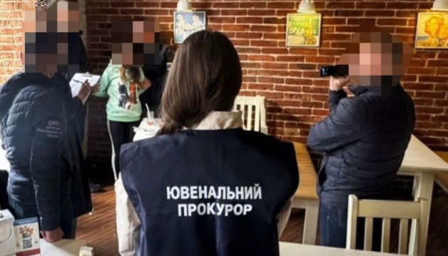 На Волині жінку затримали за продаж 6-річного сина за $25 тисяч