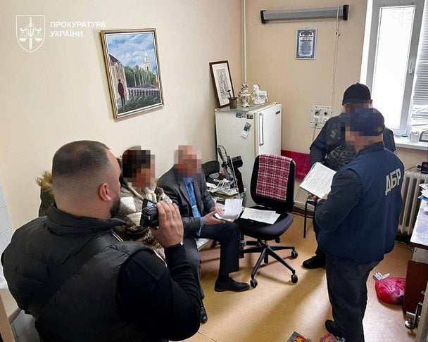 На Закарпатті затримали голову ВЛК: вилучено понад 11 млн грн за фіктивні медвисновки