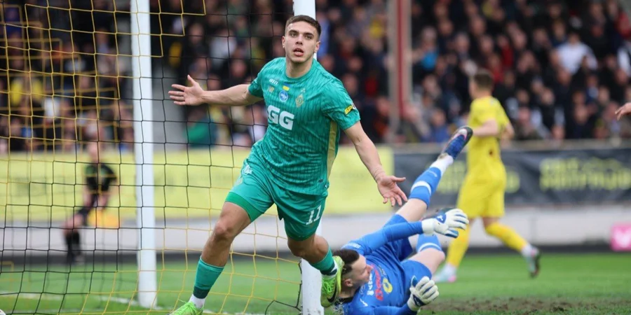 «Динамо» стало першим фіналістом Кубка України, розгромивши «Буковину» 3:0