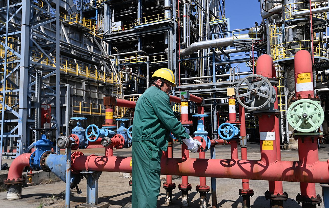 Словаччина відновила отримання російської нафти через трубопровід "Дружба"