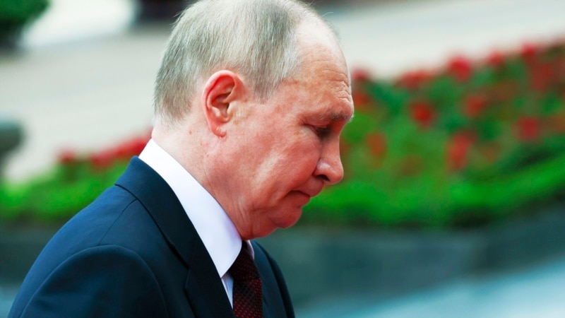 Рейтинг Путіна сьомий тиждень поспіль б'є антирекорди: довіра впала до 65,5%