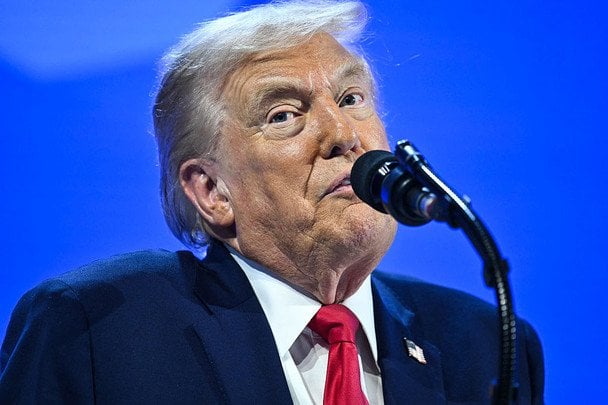 Удар по школі в Ірані: Трамп заперечує причетність США, загинуло понад 150 дітей