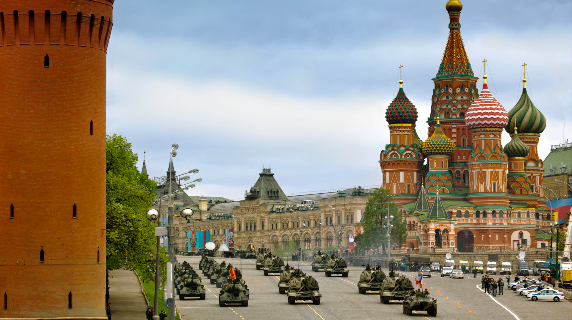 Парад 9 травня у Москві вперше пройде без військової техніки — Пєсков