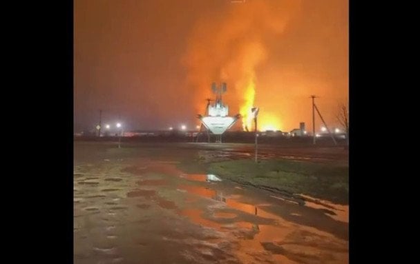 Безпілотники підпалили нафтологістичну станцію «Армавір» у Краснодарському краї