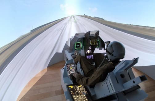 Україна отримала мобільні тренажери F-16: у світі лише кілька таких систем