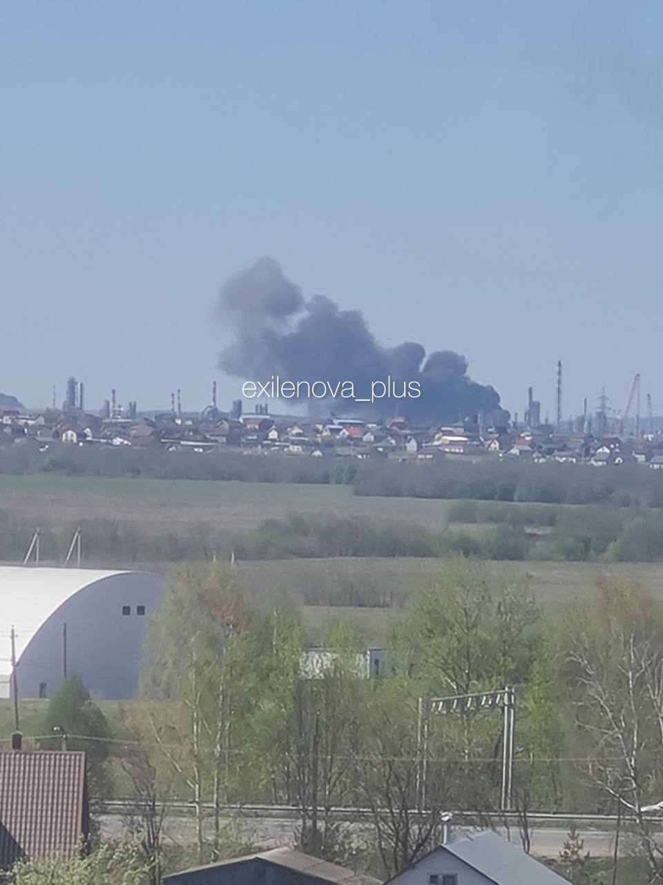 Дрони вдарили по нафтовій інфраструктурі Пермі: вибухи та пожежа на ЛВДС і НПЗ Лукойл