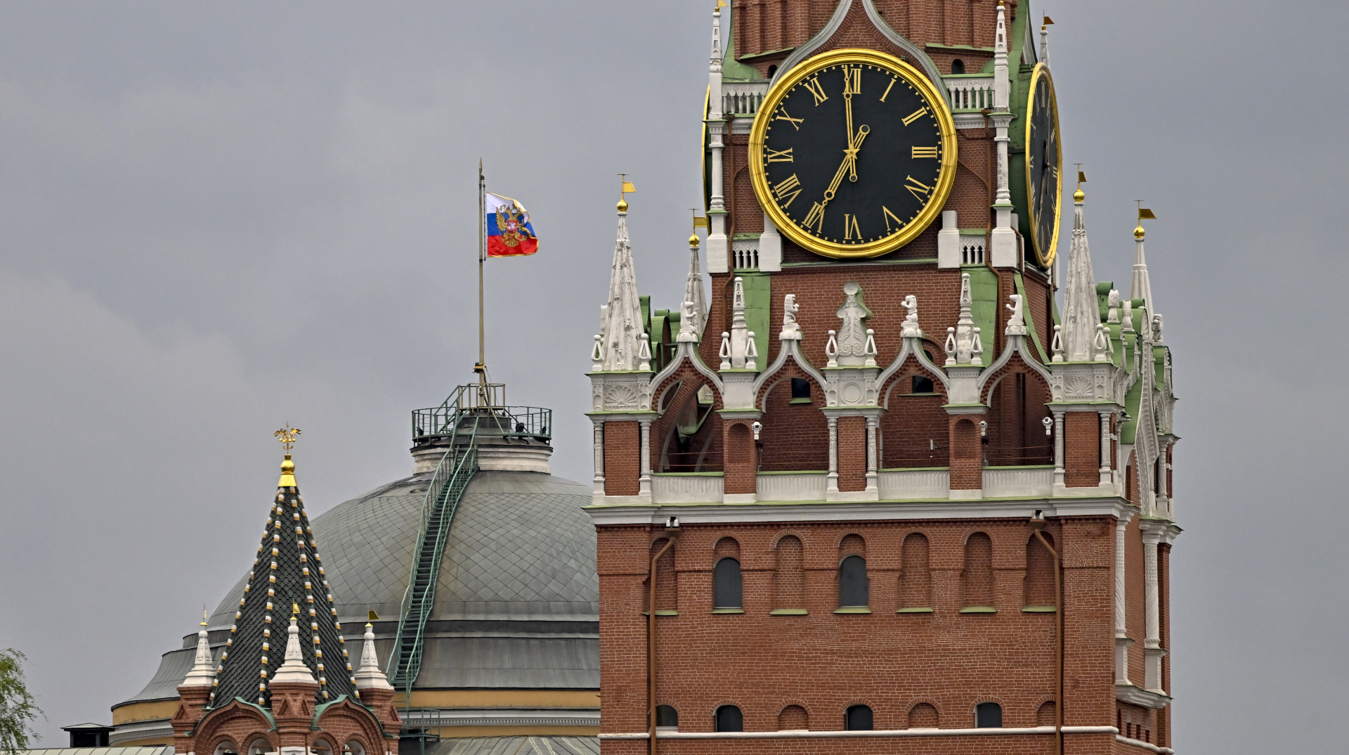 Росія оголосила "перемир'я" 8–10 травня і погрозила масованим ударом по Києву