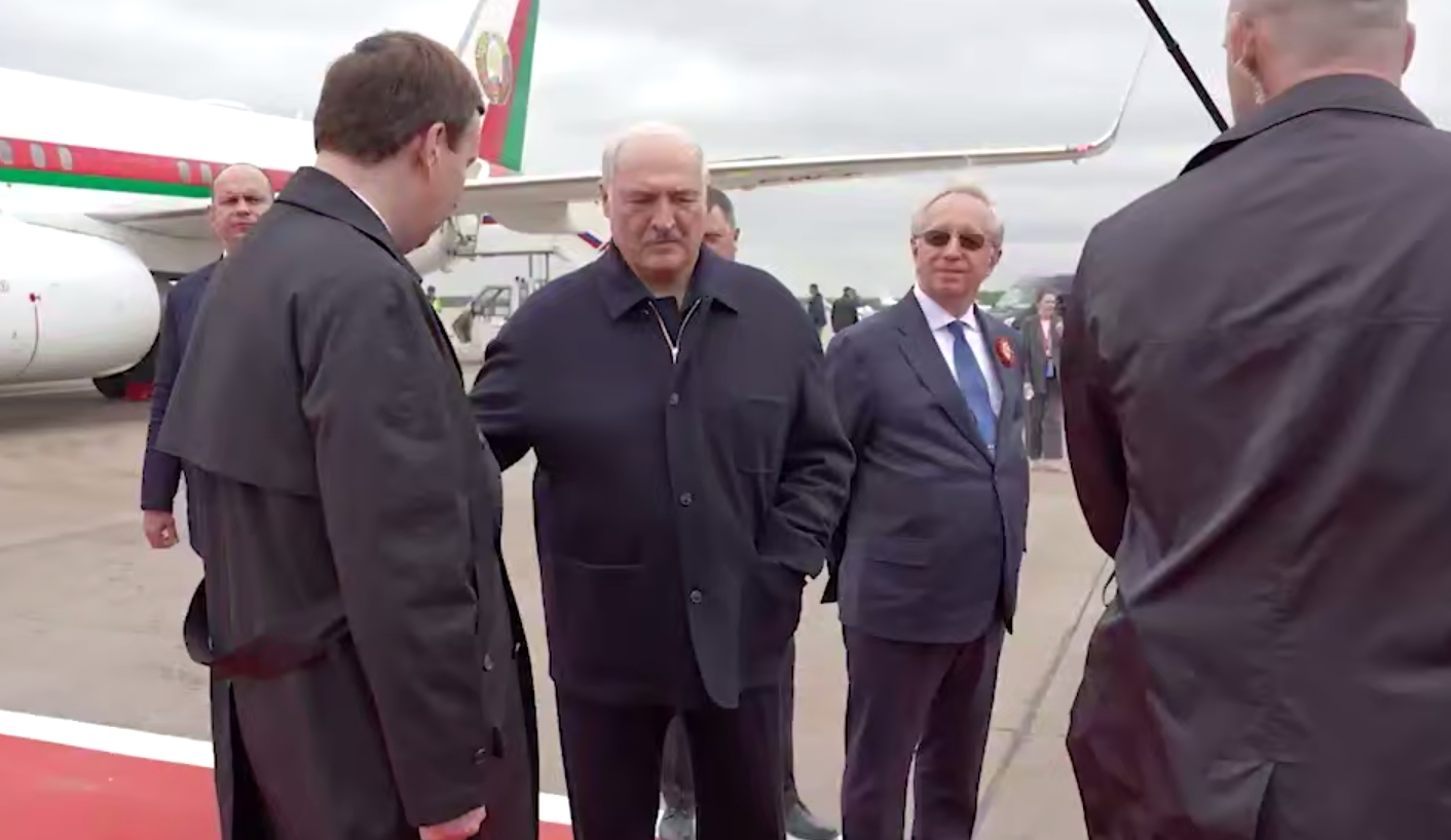 Парад у Москві 9 травня: Китай проігнорував Путіна, Лукашенко прилетів першим