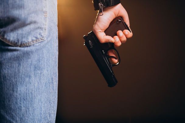 П'яний чоловік відкрив стрілянину в Подільському районі Києва